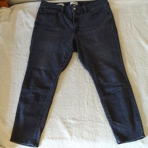 Grey washed jeans by Universal Thread in a 14/32S.